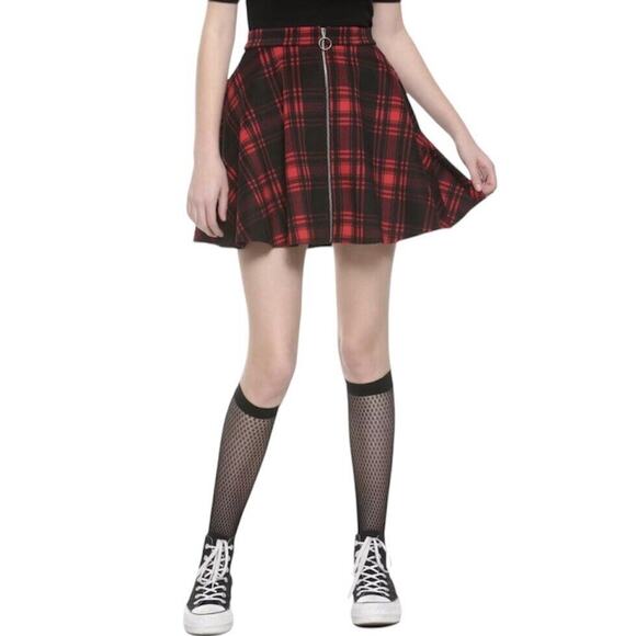 Hot Topic Red Black Plaid‎ O-ring Zipper Skater Skirt w/Pockets Size Medium - Picture 1 of 15